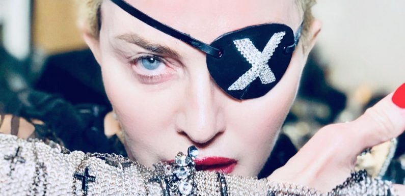 Madonna показала новый клип «Dark Ballet»