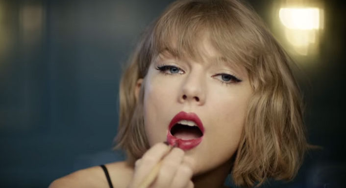 Taylor Swift спела про то, что все – особенные