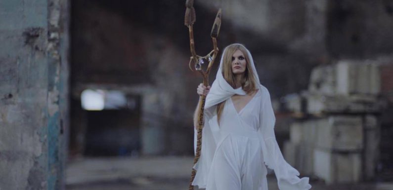 Oyme спела старинную дагестанскую легенду «Мать ветра»